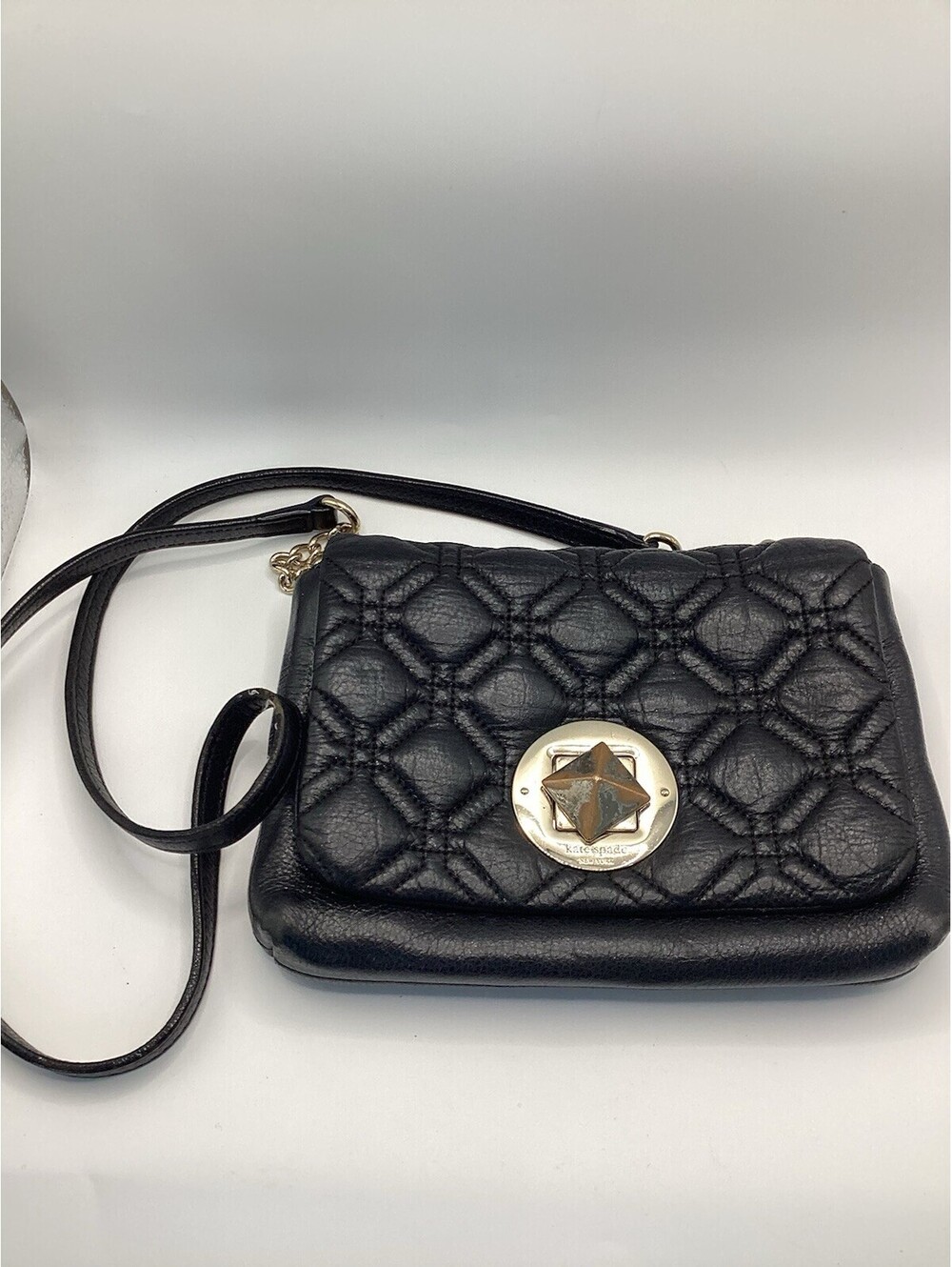 KATE SPADE Quilted Black Leather Med Crossbody Shoulder Bag Pyramid Turn Lock
